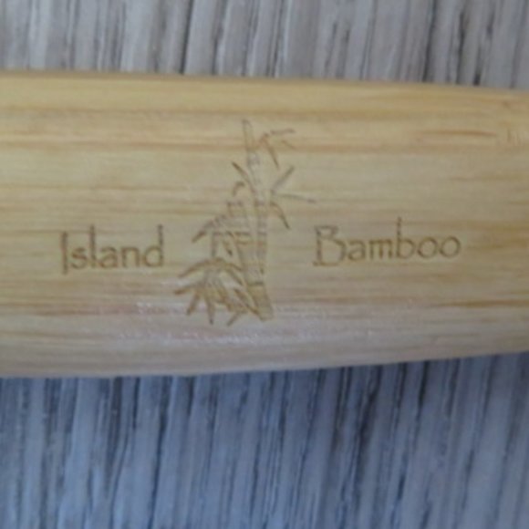 Handcrafted SALAD Server Alaska Claw & Spoon Bamboo/Acacia (K297) - Picture 4 of 4